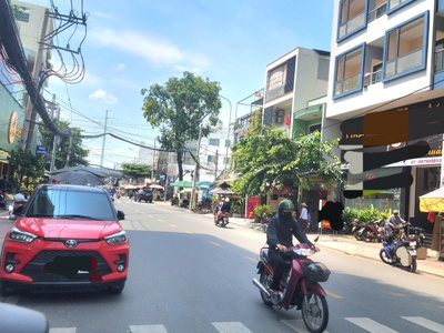 Gần phạm văn đồng - 5 tầng 52m2 - hẻm ô tô tránh - chỉ 8tỷ.x tl 4