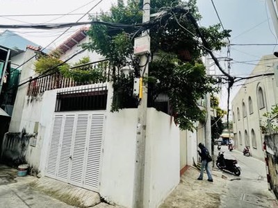 Gấp bán - 2 mặt hxh - sát mt - 69m ngang hơn 6 - giá nhỉnh 6 đồng. 0