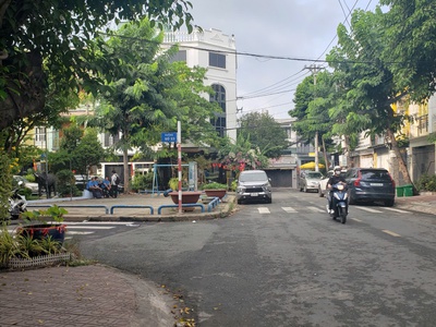 Bán nhà 2 mặt tiền kinh doanh đường số lã xuân oai tăng nhơn phú a quận 9 0