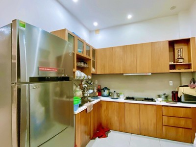 Bán nhà 70m2, 4pn, 4 tầng, trường thọ, thủ đức, 7.8 tỷ, sổ hồng 1