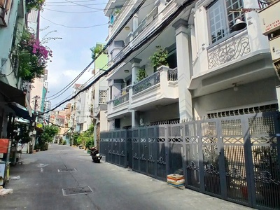 Bán nhà quận 11, đường lạc long quân, 48m2, 5 tầng, hẻm 8m, 8.4 tỷ 1