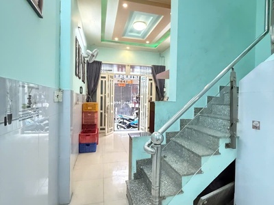 Bán nhà quận 11, đường thái phiên, 35m3, hẻm 4m, 4 tầng, 6.5 tỷ 2