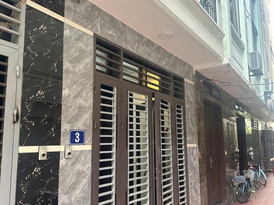 Nhà mới tinh - nội thất xịn - cách ngõ thông ô tô chỉ 10m - nở hậu phong thủy 0