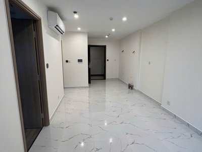 Bán căn 2pn gh, view trực diện hồ bơi như hình, tầng trung, hướng đn cực mát giá chỉ 3tỷ470 all in 1