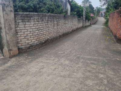 Bán lô đất 1270 m2- mặt tiền 45m, tại nhã nam, tân yên, bắc giang. giá 3,2 tỷ 1