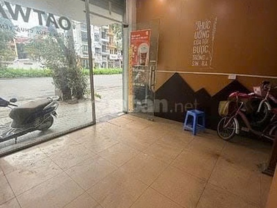 Chính chủ cho thuê cửa hàng diện tích 20m2, vỉa hè to rộng mặt phố 280 phố Kim Mã, Ba Đình 1