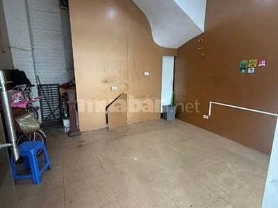 Chính chủ cho thuê cửa hàng diện tích 20m2, vỉa hè to rộng mặt phố 280 phố Kim Mã, Ba Đình 2