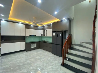 Nhà mới gara ô tô 7 chỗ bát khối-long biên 30m2 x 6 tầng,mặt tiền 6m, 8.5 tỷ. 1