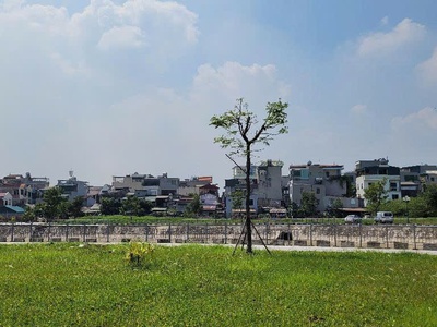 Lô đất siêu đẹp lô góc mặt hồ vạn hạnh việt hưng diện tích 245m mặt tiền rộng 18m 63 tỷ 9 3