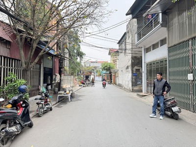 Bán 122,5m2 nhà cấp 4, 3 phòng trọ tại TĐC Cổ Bi, Gia Lâm. Ngay cạnh đường Cổ Bi và Công An Huyện 0