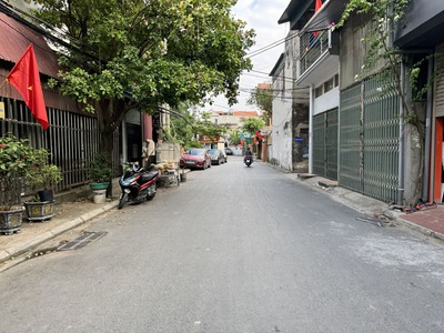 Bán 122,5m2 nhà cấp 4, 3 phòng trọ tại TĐC Cổ Bi, Gia Lâm. Ngay cạnh đường Cổ Bi và Công An Huyện 2