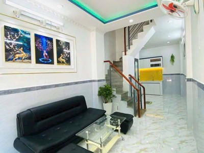 Bán nhà đẹp mới hoàn thiện- TT Nhà Bè - DT: 3,2m x 8,5m - Giá: 2Ty490 2