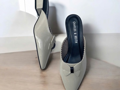 Công ty sản xuất giày Quốc Định 4