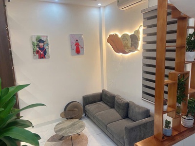 SIÊU PHẨM QUẬN HÀ ĐÔNG NHỈNH 5 TỶ - 5 TẦNG,XÂY CẨN THẬN, đủ nội thất - giao thông thuận tiện 5