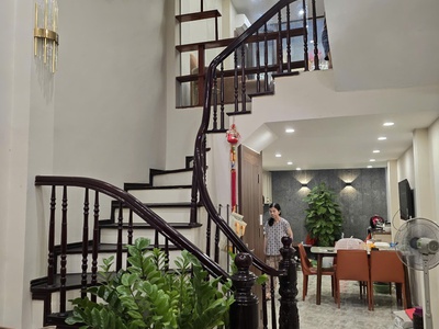 Bán nhà đống đa, 43/48m2, 5t, 2 thoáng, ô tô, full nội thất, nhà đẹp, dân xây, ở ngay, nhỉnh 12 tỷ 1