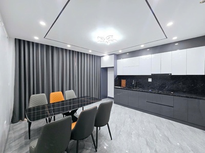 1 căn duy nhất kẻ tạnh - việt hưng - 6 tầng - thang máy - ô tô nằm im trong nhà -  g.i.á nhỉnh 7 t.ỷ 1