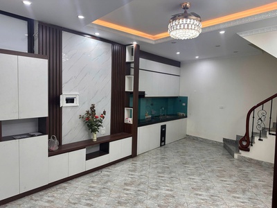 Gia đình cần bán nhà riêng 5 tầng, 30m2, hiện đại - đầy đủ công năng 1