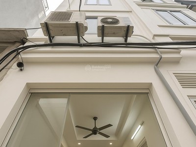 Bán nhà cổ nhuế chỉ nhỉnh hơn 5 tỷ- gần phố- ngõ rộng- đầu tư đỉnh- ở đỉnh 0