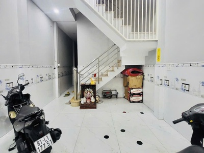 Ngộp khuông việt - đầm sen q11 - 4x18m2 - hxh tránh kd - 3 tầng 4