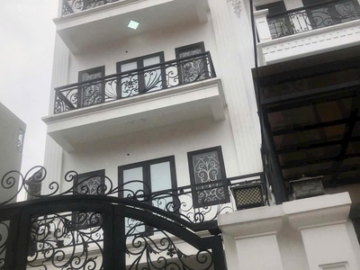 Bán gấp nhà đẹp - vị trí đẹp phố giang biên - long biên- chỉ 16.8 tỷ 2