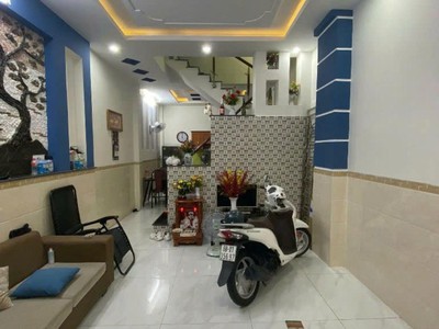 Bán nhà mặt tiền khu tên lửa   4 tầng   đường nhựa 8m   giá 6.x tỷ 1