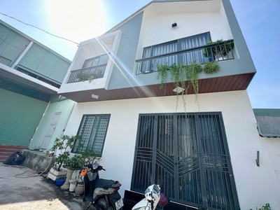 Bán nhà 2 tầng hẻm ô tô phường phước hải nha trang 0