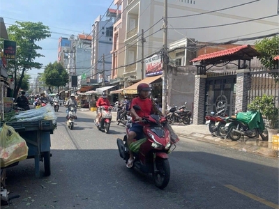 Bán chdv 22p,  4x30m, 6 tầng . mt nguyễn súy, gần chợ tân hương, giá cực tốt. 4