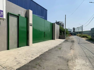  an phú đông   xưởng lớn 1700m    hẻm xe tải thông   cách ql1a chỉ 100m   59.x tỷ 1