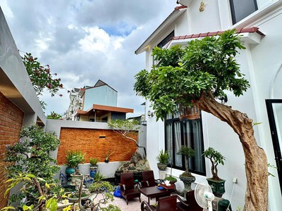 Bán đất biệt thự sân vườn 2 mặt tiền, hxh,  sẵn mặt bằng kinh doanh, linh trung thủ đức, giá chỉ 16 1