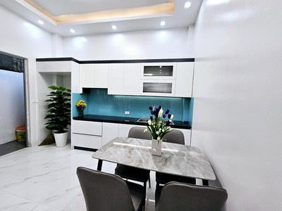 Siêu phẩm cầu giấy - lô góc - 7 phòng rộng - ở hay ch0 thuê đều ổn - tiện ích bạt ngàn 2
