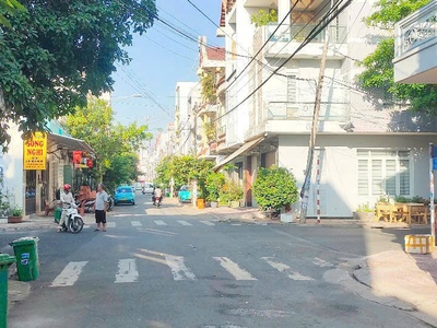 Quá hot, bán lô đất đẹp kdc d2d giáp đường d8, chỉ 5tỷ1 1