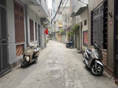 Bán nhà hoàng ngân   nhân chính   30m    4 tầng   gần lê văn lương   giá 7 tỷ 0