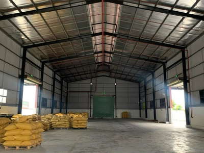 Kho, nhà xưởng mới, 270m2 và 890m2, sẵn PCCC tại Hoà Cầm, giá tốt chỉ 50k cho thuê 2
