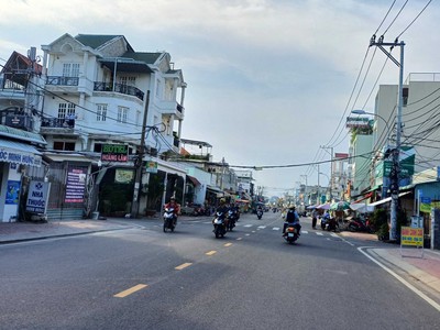 Ngộp giảm sốc 2.2 tỷ bán nhà mặt tiền kd 196m2 9x22m gần quốc lộ 13 hiệp bình phước thủ đức chỉ 0