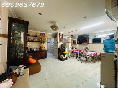 Nhanh tay còn kịp mặt tiền nguyễn văn đậu- sát phòng công chứng số 6- bán để đi định cư nước ngoài 0