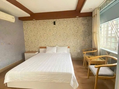 Cho thuê nhà Văn Cao, DT: 110m2, 6 p.ngủ khép kín. 2