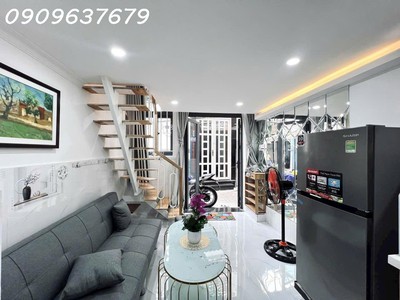 Nhỏ xinh khu vip trung tâm q10 - nhà 3 tầng mới đẹp 100 - hẻm thông - ngang 3 nở hậu 4 - khu vực 1