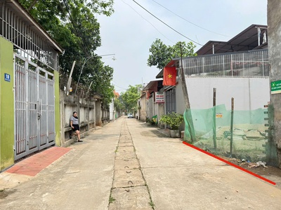 Bán 100m đất hoàng kim, mê linh, hn. đường thông, oto tránh, mặt tiền kinh doanh 1