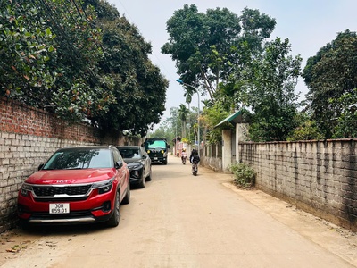BÁN GẤP  Gia đình cần tiền bán lại mảnh 120m2 tại Trại Hồ, Cổ Đông, Sơn Tây chỉ nhỉnh 19tr/m2 0