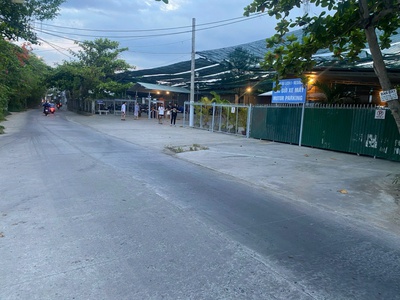 Bán đất tặng 10 phòng trọ có sẵn thu nhập tốt   cơ hội vàng đầu tư - 3 mặt tiền hẻm dt 522m2 vĩnh 2