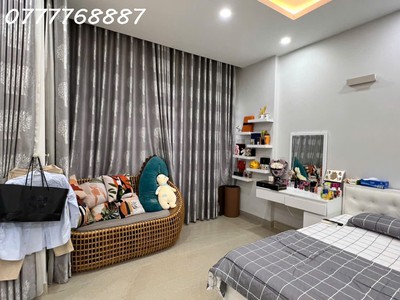 Bán nhà mt đg 25m xây đẹp gần chợ đầu mối hóc môn giá chỉ 43tr/m2 đất 4