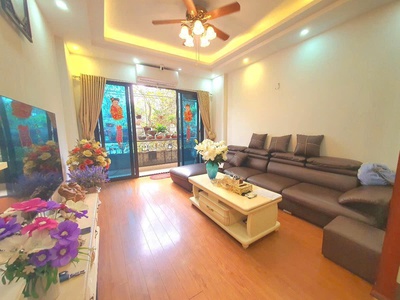 Bán nhà láng hạ ngõ thông ô tô tránh  kinh doanh sầm uất 02 thoáng diện tích rộng 2