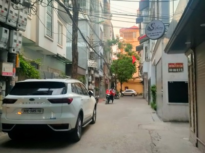 Hot bán nhà lô góc trần duy hưng, 52m2, 6 tầng thang máy, ô tô vào nhà, nhỉnh 17 tỷ 3