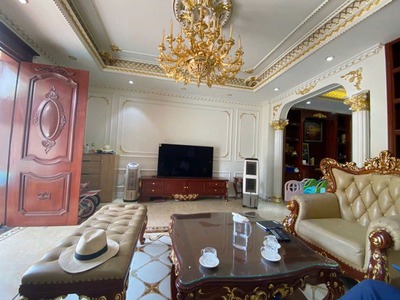 Cần bán 75m2, lưu không 25m, nhà 5 tầng tại tổ 5 Giang Biên. Đỗ ô tô trước cửa, view cực thoáng 1