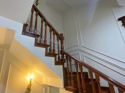 Cần bán 75m2, lưu không 25m, nhà 5 tầng tại tổ 5 Giang Biên. Đỗ ô tô trước cửa, view cực thoáng 3