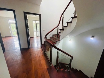 Cho thuê biệt thự Mỹ Đình 2 200m2 4 tầng full nội thất giá 50 triệu 3