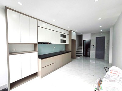 Tây Hồ- Lạc Long Quân-Gần chợ Bưởi- Nhà đẹp 6 tầng hiện đại- Thang máy xịn xò-8.6 tỷ 1