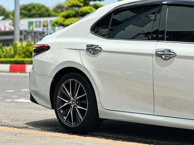 Bán xe Toyota Camry 2.5Q 2024, màu trắng. 5