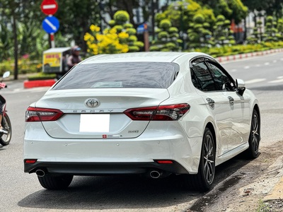 Bán xe Toyota Camry 2.5Q 2024, màu trắng. 6