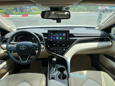Bán xe Toyota Camry 2.5Q 2024, màu trắng. 9